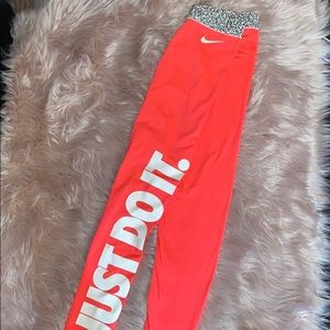 NIKE leggings